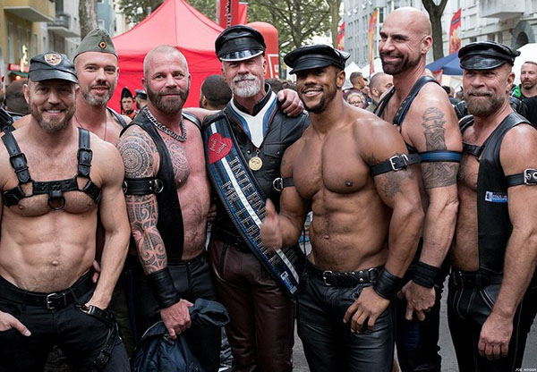 Gay Harness Guide 2023: Top Styles & Brands