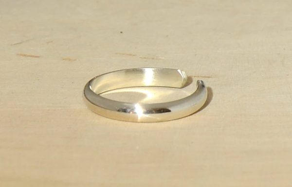 fitted toe rings