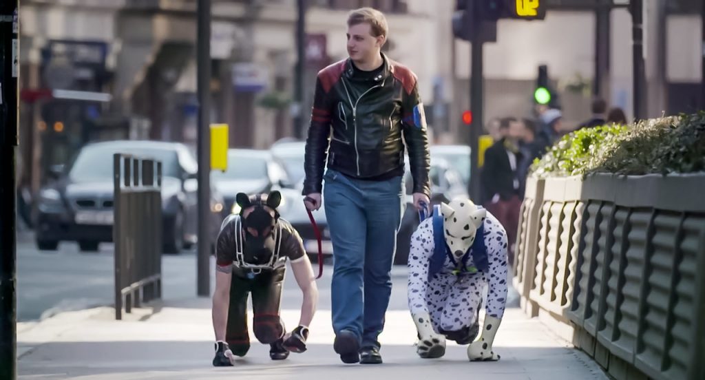 The Fantasy World of Pet Hood Communities