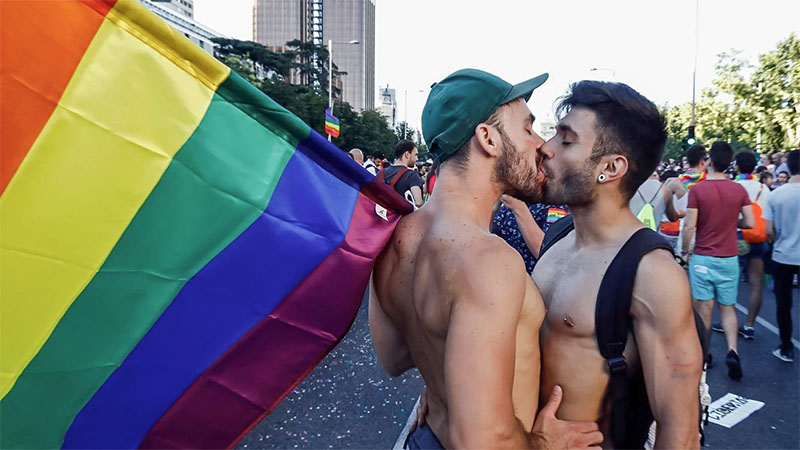 Gay Men Kissing_ The Art of Kissing Foreplay
