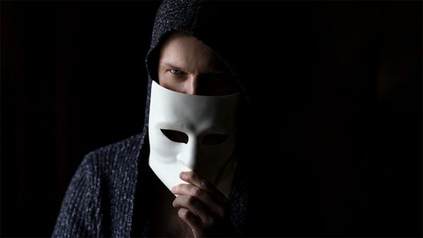 The Top 5 Male Sigma Traits That Attract Gay Men
