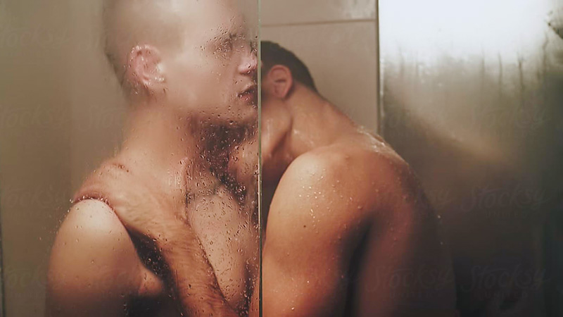 Reasons to Try Gay Barebacking -9