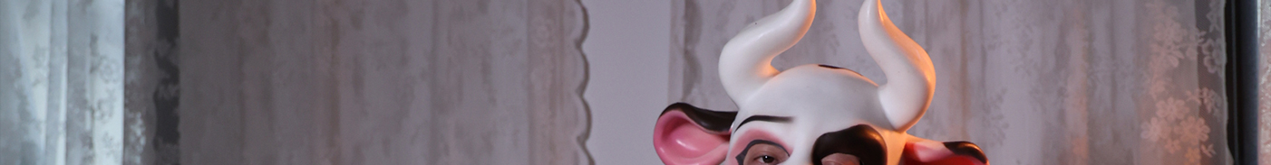 silicone-spotted-cow-bull-hoof-gloves_01