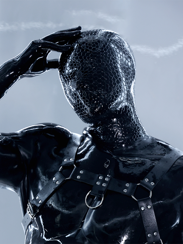 black-serpentine-texture-silicone-hood2_07
