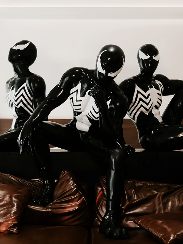 glossy-silicone-venom-hood2_12