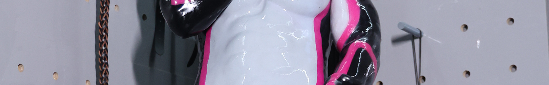 black-glossy-silicone-muscle-suit-venom_02