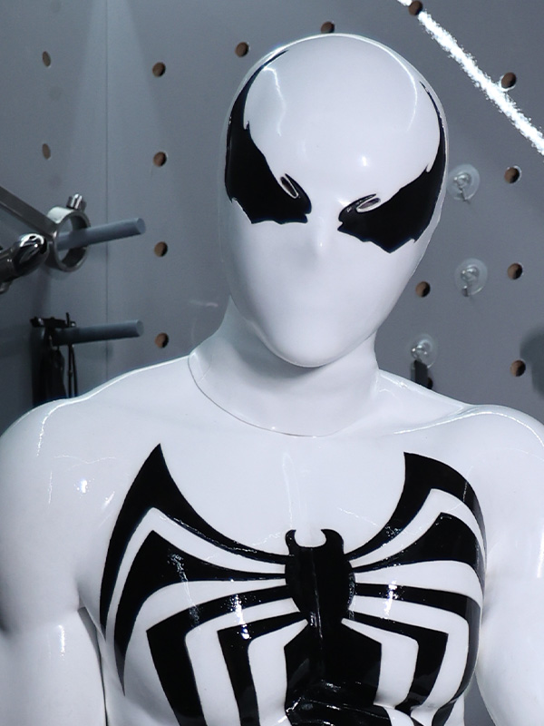 white-glossy-silicone-venom-hood2_07